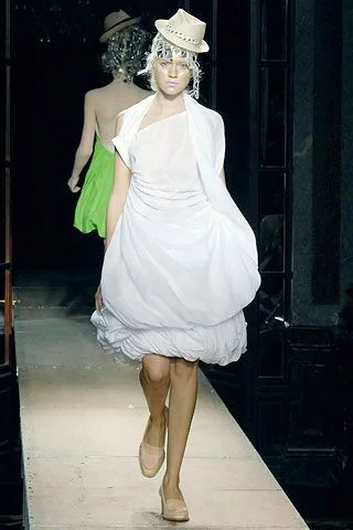 Look 10